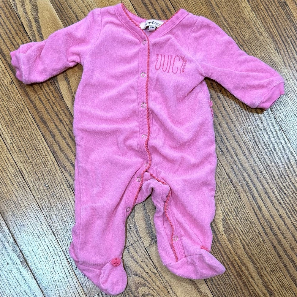 Juicy Couture Velour Hot Pink girls footie pajamas size 0-3 months